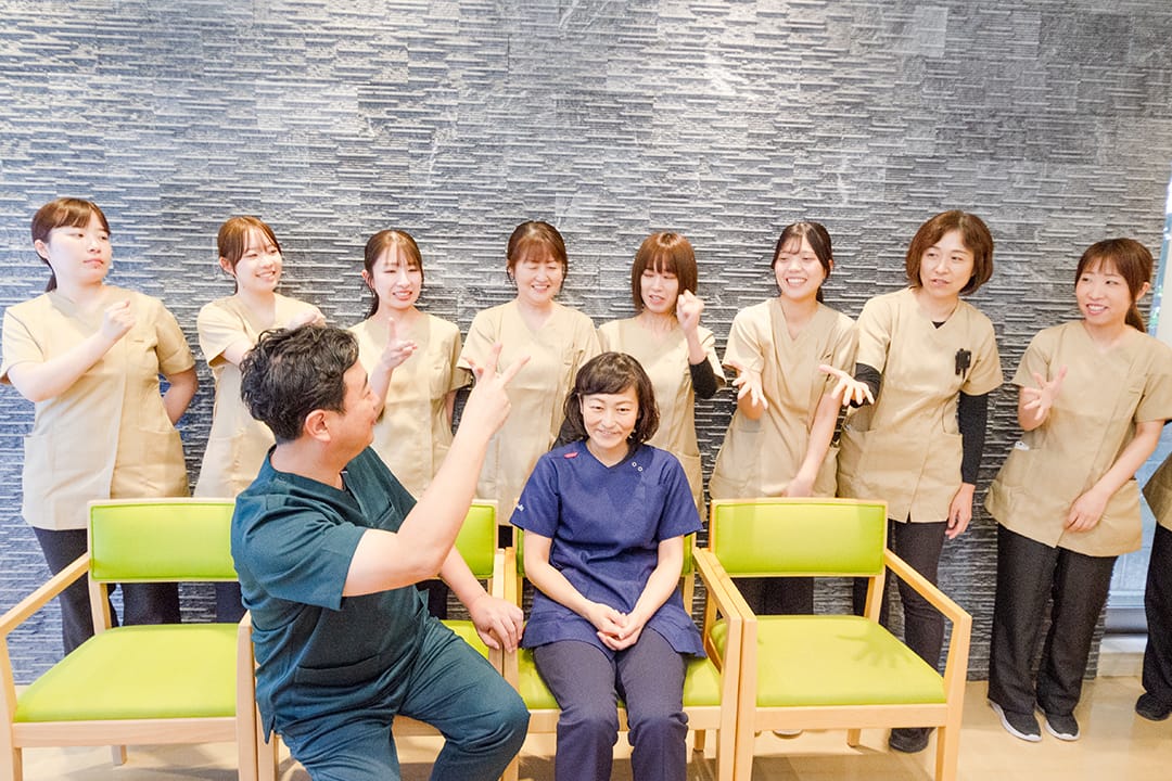 スタッフ集合写真